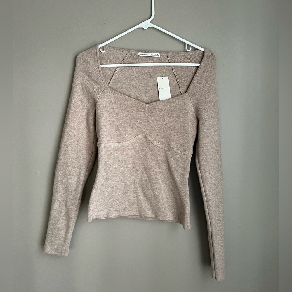 Long sleeve sweetheart sweater top